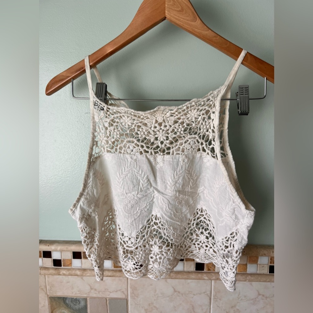 Tobi floral cutout crop top